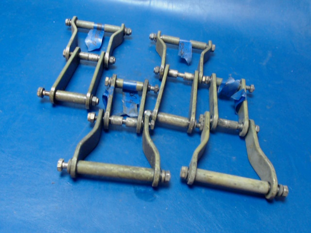 SET Cessna - FLAP SCISSORS - LH WING